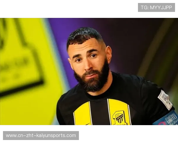 本泽马沙特新月锋线火力全开，首战成亮点